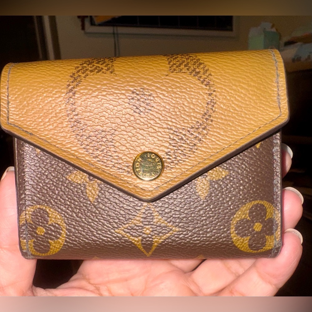 Louis Vuitton Monogram Reverse Portefeuille Zoe Trifold wallet